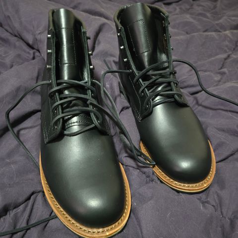 Red Wing Beckman in Black Excalibur