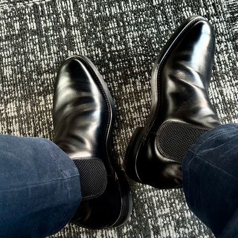 Loake 1880 Chatsworth Chelsea in Loake Calf Leather