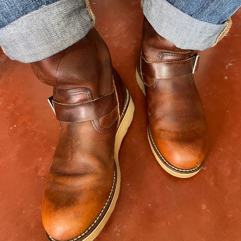 Red Wing Engineer in S.B. Foot Copper Rough and Tough