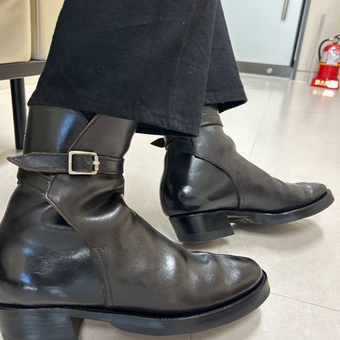 Clinch Jodhpur Boots in Black Overdyed Horsebutt