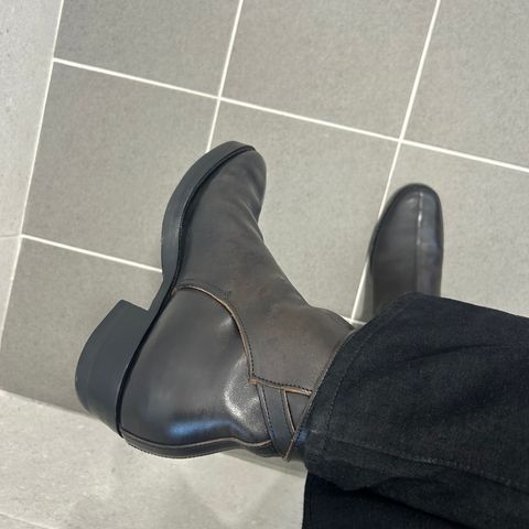 Clinch Jodhpur Boots in Black Overdyed Horsebutt