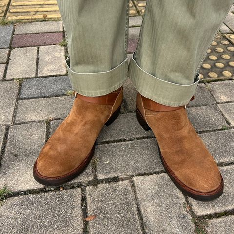 RRL Engineer Boots in Brown Roughout Suede