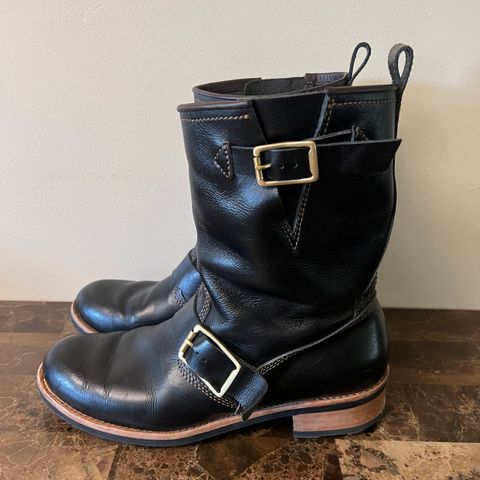 Craft & Glory Engineer Boots 2.0 in Full-Grain Buffalo Leather