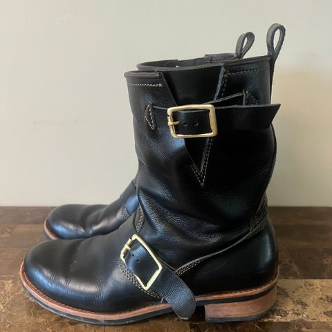 Craft & Glory Engineer Boots 2.0 in Full-Grain Buffalo Leather