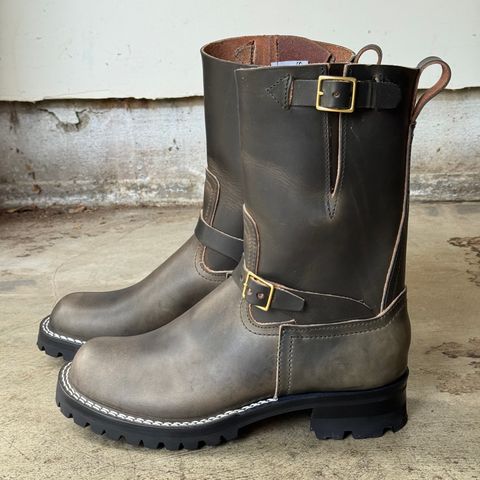 Nicks Pullman in Wickett & Craig Slate Double Stuffed