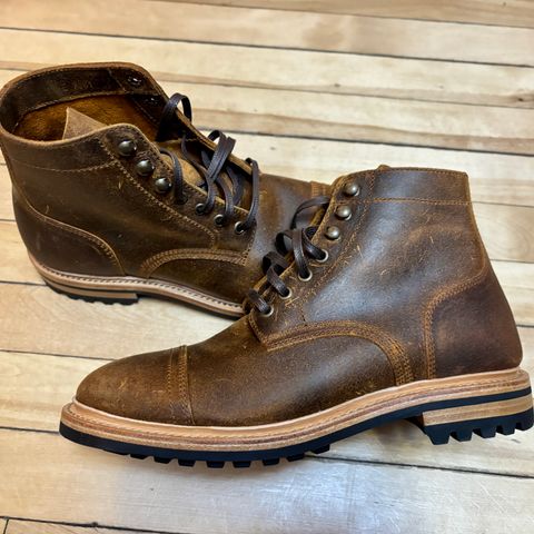 Parkhurst The Richmond in C.F. Stead Wheatbuck Waxy Commander Suede