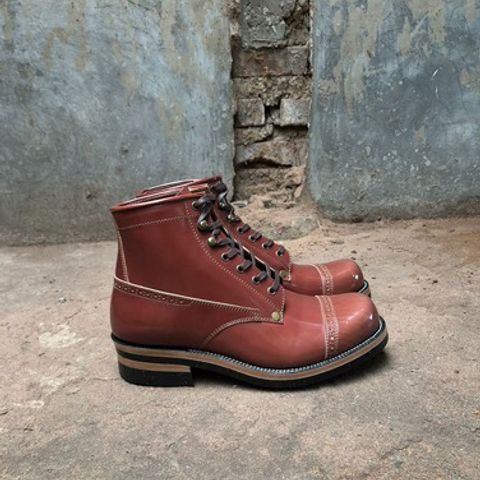 View photo of Kiattoko Old Boy in Shinki Cognac Shell Cordovan