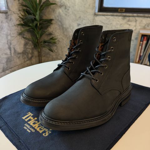 Tricker's Bernwood in Horween Black Chamois