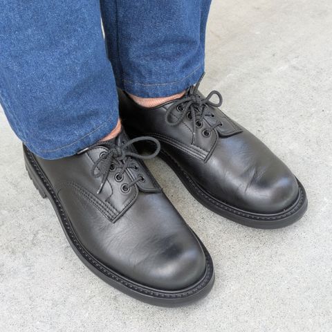 Tricker's Daniel Tramping Shoe in Black Washed Horsehide