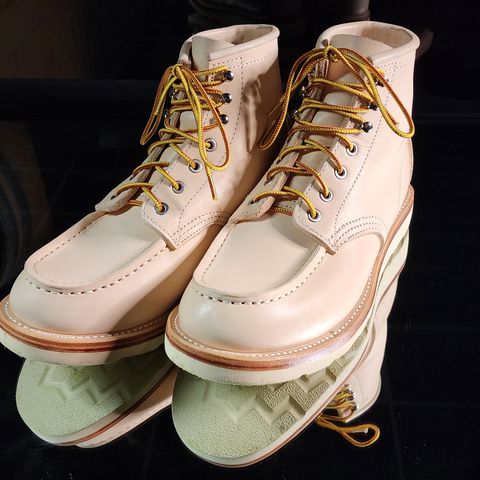 KIND TENDER Moctoe Boots in Italian Veg-Tanned Leather