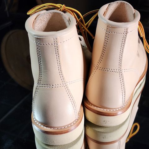 KIND TENDER Moctoe Boots in Italian Veg-Tanned Leather
