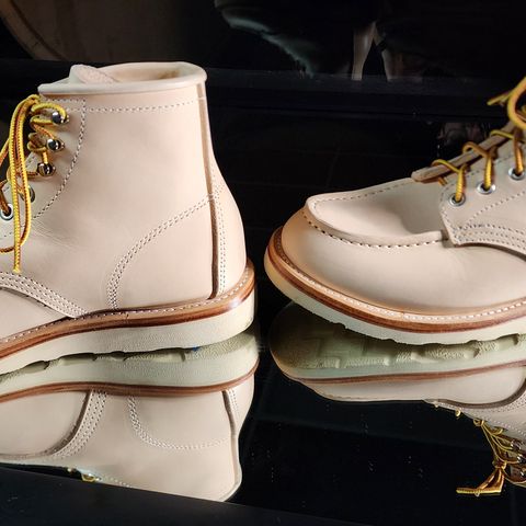 KIND TENDER Moctoe Boots in Italian Veg-Tanned Leather