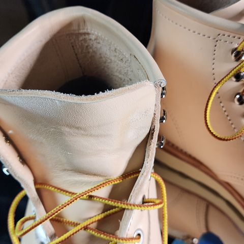 KIND TENDER Moctoe Boots in Italian Veg-Tanned Leather