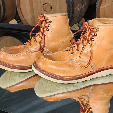 KIND TENDER Moctoe Boots in Italian Veg-Tanned Leather