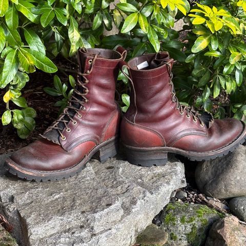 Frank's Front Range in Wickett & Craig Chestnut Oiled Latigo & Wickett & Craig Tan Oiled Latigo & Wickett & Craig Navy Traditional Harness