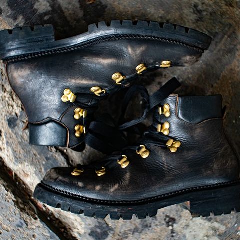 Sagara Trailmaster in Arborwax Blackrust