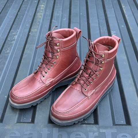 Russell Moccasin Big Cambo in Russell Moccasin Co./Walnut Timberjack