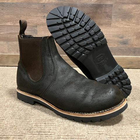 Red Wing Classic Chelsea in S.B. Foot Hawthorne Muleskinner
