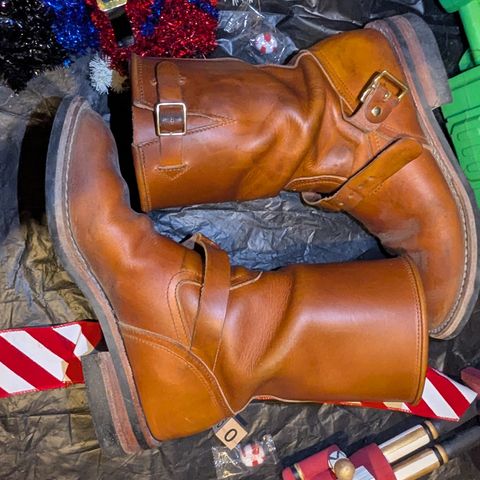 Nicks Renegade in Wickett & Craig Double Stuffed Mojave