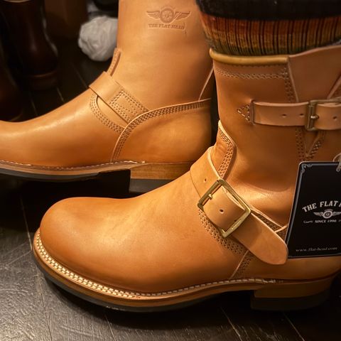 The Flat Head Engineer Boot FN-FB-001 in Maryam Natural Horsebutt