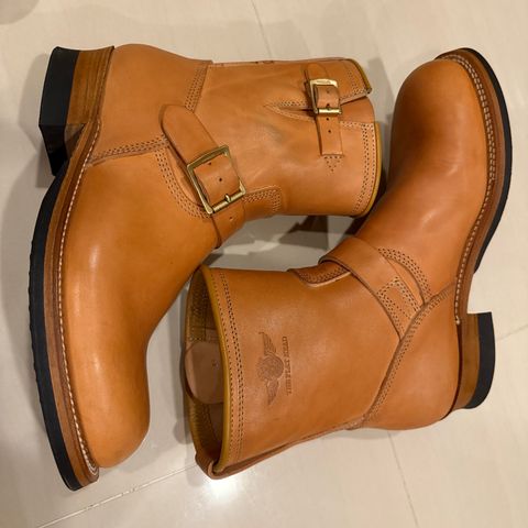 The Flat Head Engineer Boot FN-FB-001 in Maryam Natural Horsebutt