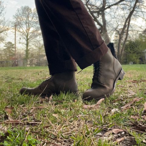 Viberg Service Boot in C.F. Stead Mojave Waxy Commander