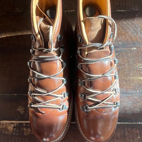 Viberg Hiker in Horween Natural Chromexcel