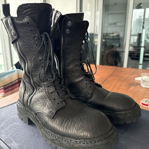 Guidi ER01V in Bison Full Grain