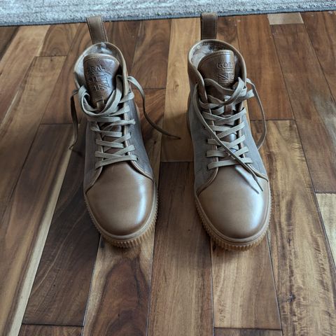 GORAL x Rose Anvil Muggs in Shearling