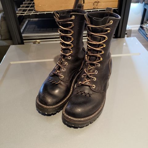 Nicks Urban Logger in Horween Black Waxed Flesh