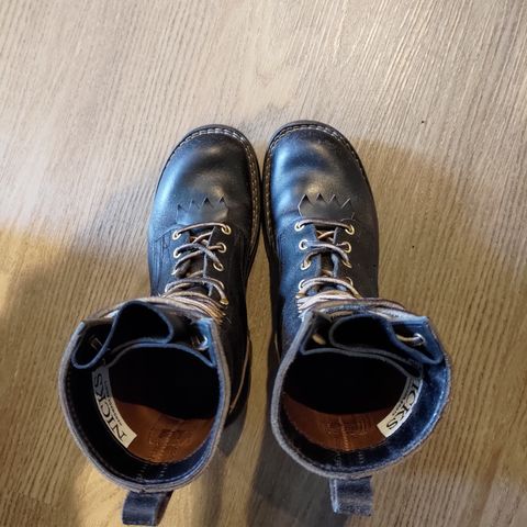 Nicks Urban Logger in Horween Black Waxed Flesh
