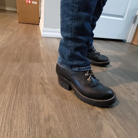 Nicks Urban Logger in Horween Black Waxed Flesh