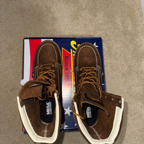Thorogood American Heritage 8" Moc Toe in Seidel Trail Crazy Horse