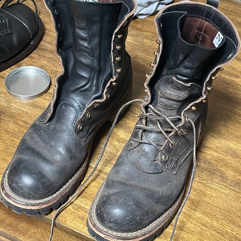 Nicks Overlander in Horween Black Waxed Flesh