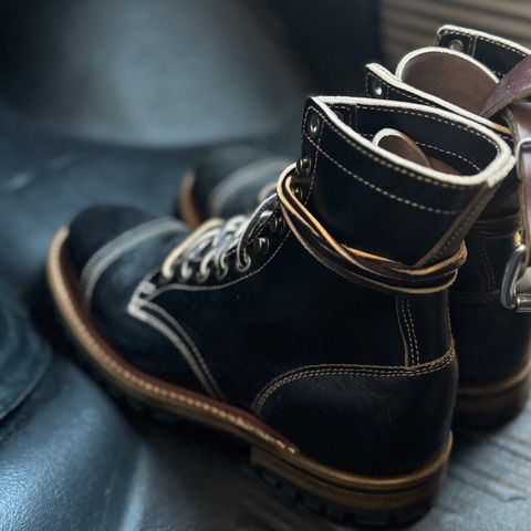 Truman Upland Boot in Horween Black Waxed Flesh