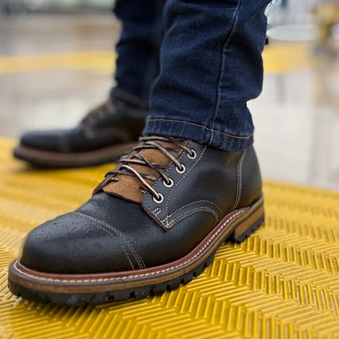 Truman Upland Boot in Horween Black Waxed Flesh