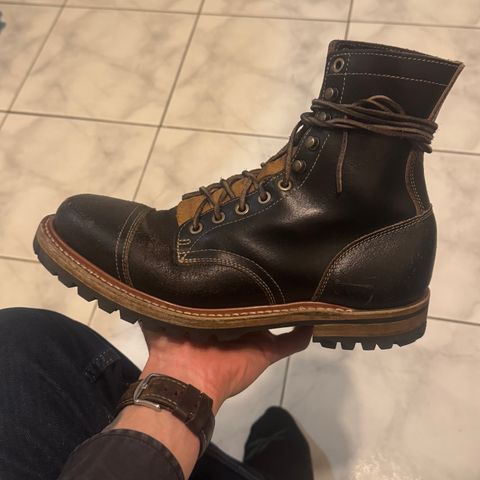 Truman Upland Boot in Horween Black Waxed Flesh