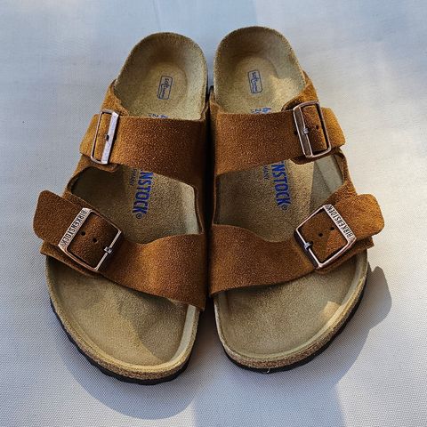 Birkenstock Arizona in Mink Suede