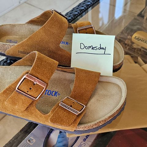 Birkenstock Arizona in Mink Suede