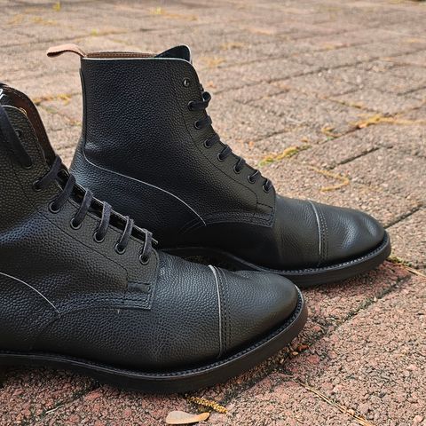 Clinch Graham Boots in Black French Kip Emboss