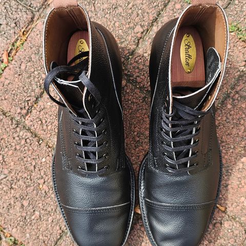 Clinch Graham Boots in Black French Kip Emboss