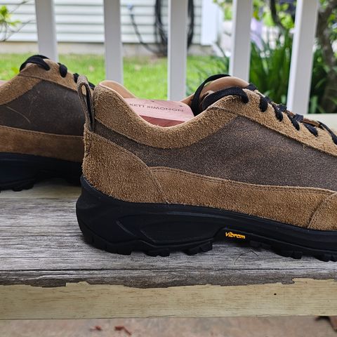 GORAL Samara in C.F. Stead Light Brown Waxy Commander Suede