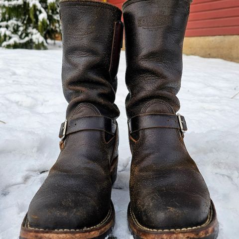 Wesco Standard And Strange Collab: The Quick Striker in Horween Olive Waxed Flesh