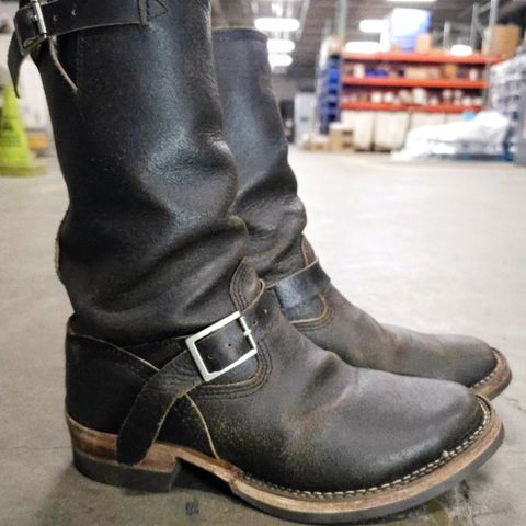 Wesco Standard And Strange Collab: The Quick Striker in Horween Olive Waxed Flesh