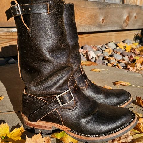 Wesco Standard And Strange Collab: The Quick Striker in Horween Olive Waxed Flesh