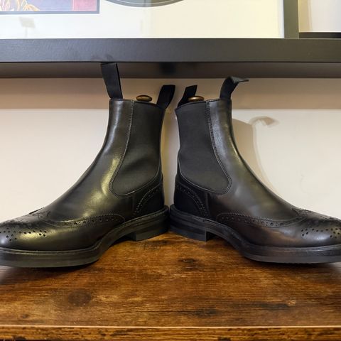 Tricker's Henry Country Dealer Boot in Black Calf