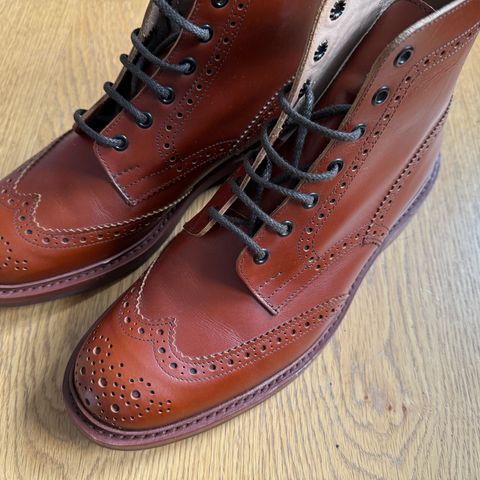 Tricker's Stow Country Boot in Marron Antique