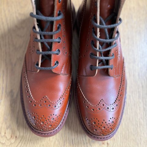 Tricker's Stow Country Boot in Marron Antique