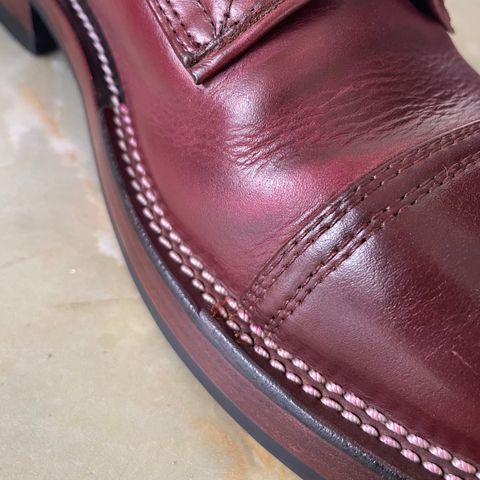 TXTURE Custom Model in oxblood pull up