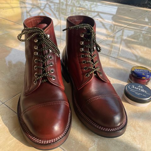 TXTURE Custom Model in oxblood pull up